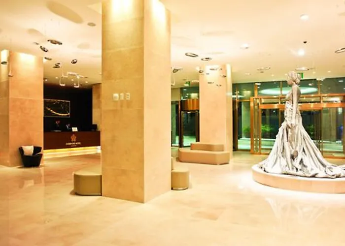 Hotel Stanford