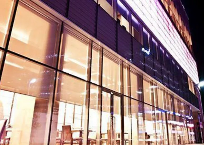 Stanford Hotel 4*